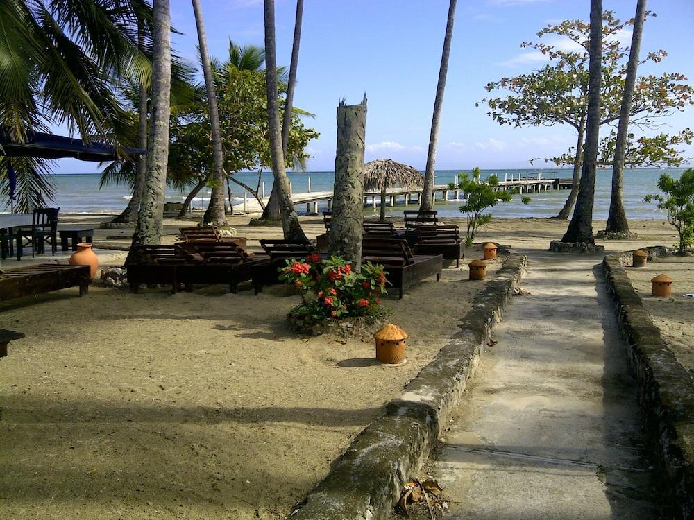 El Bohio Residences