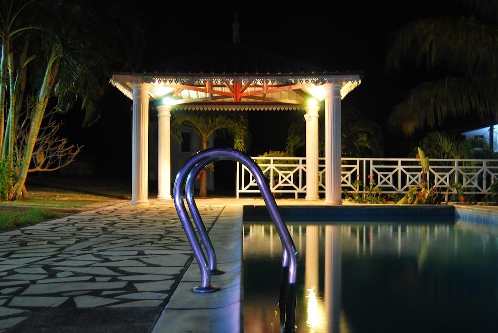 Marisa Residences