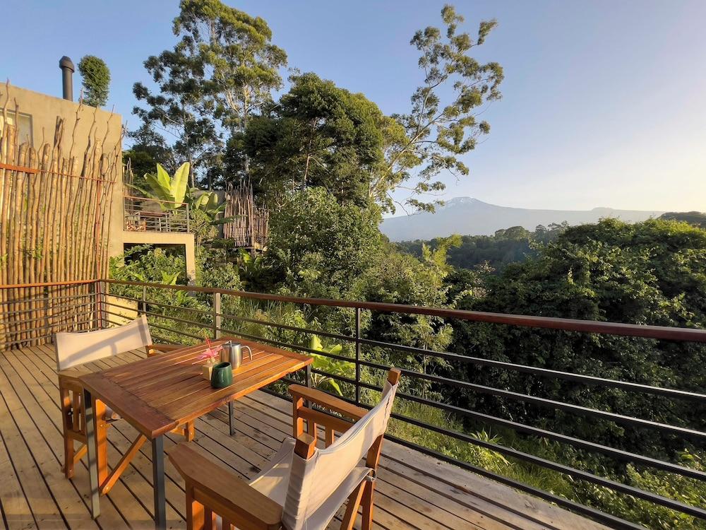 Kaliwa Lodge