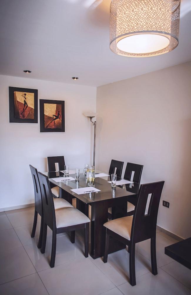 Trujillo El Golf Apartments