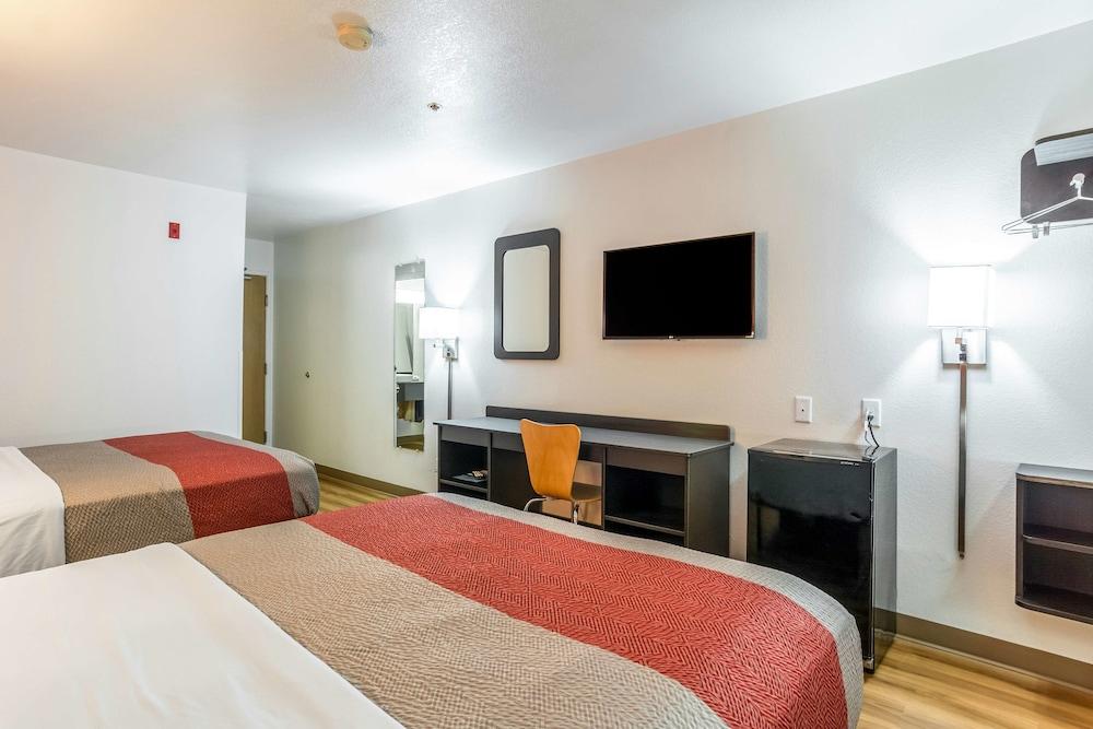 Motel 6 Barkeyville