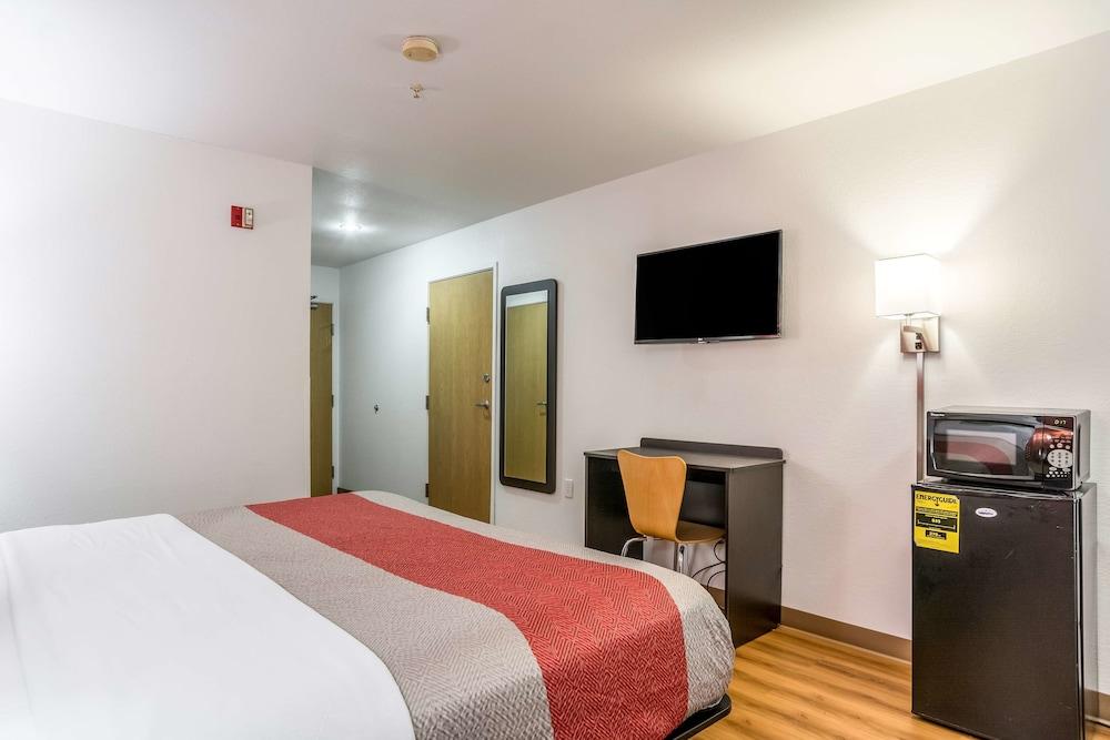 Motel 6 Barkeyville