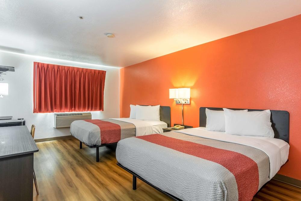 Motel 6 Barkeyville