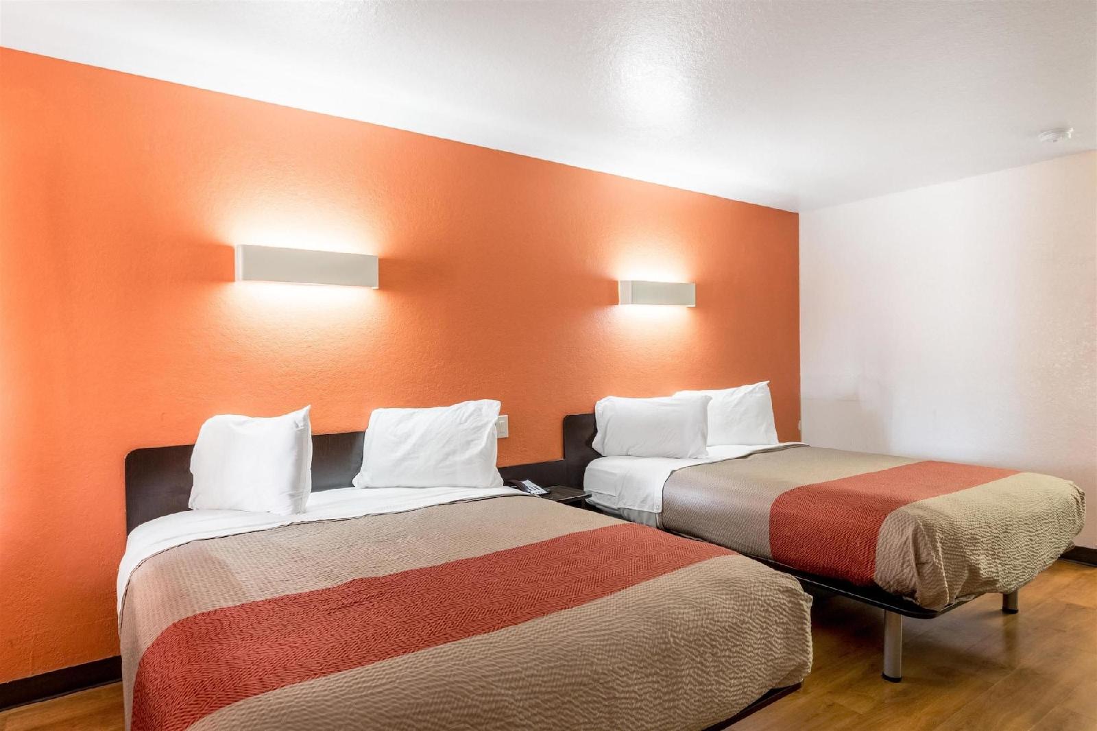 Motel 6 Seguin Tx