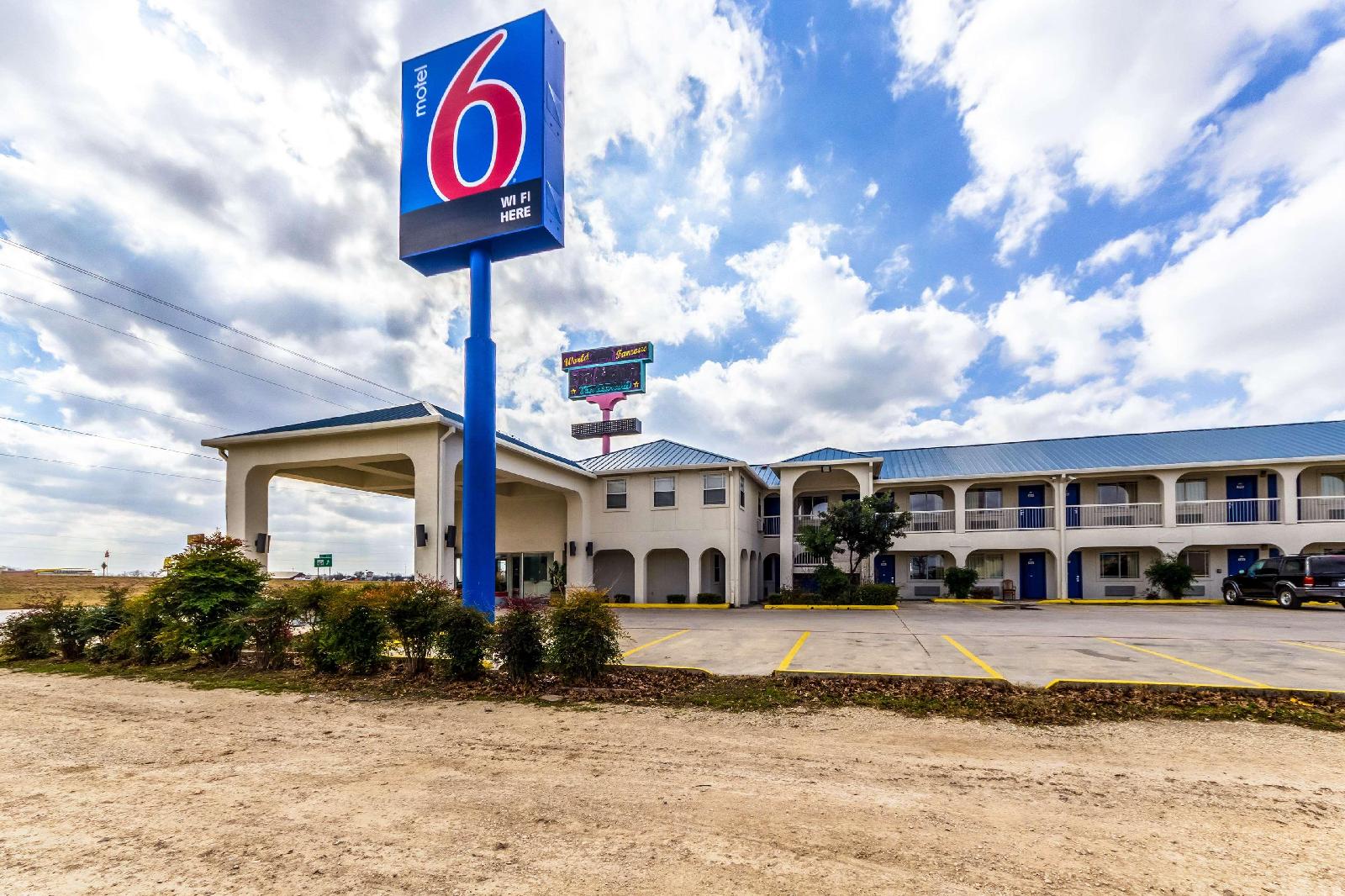 Motel 6 Seguin Tx