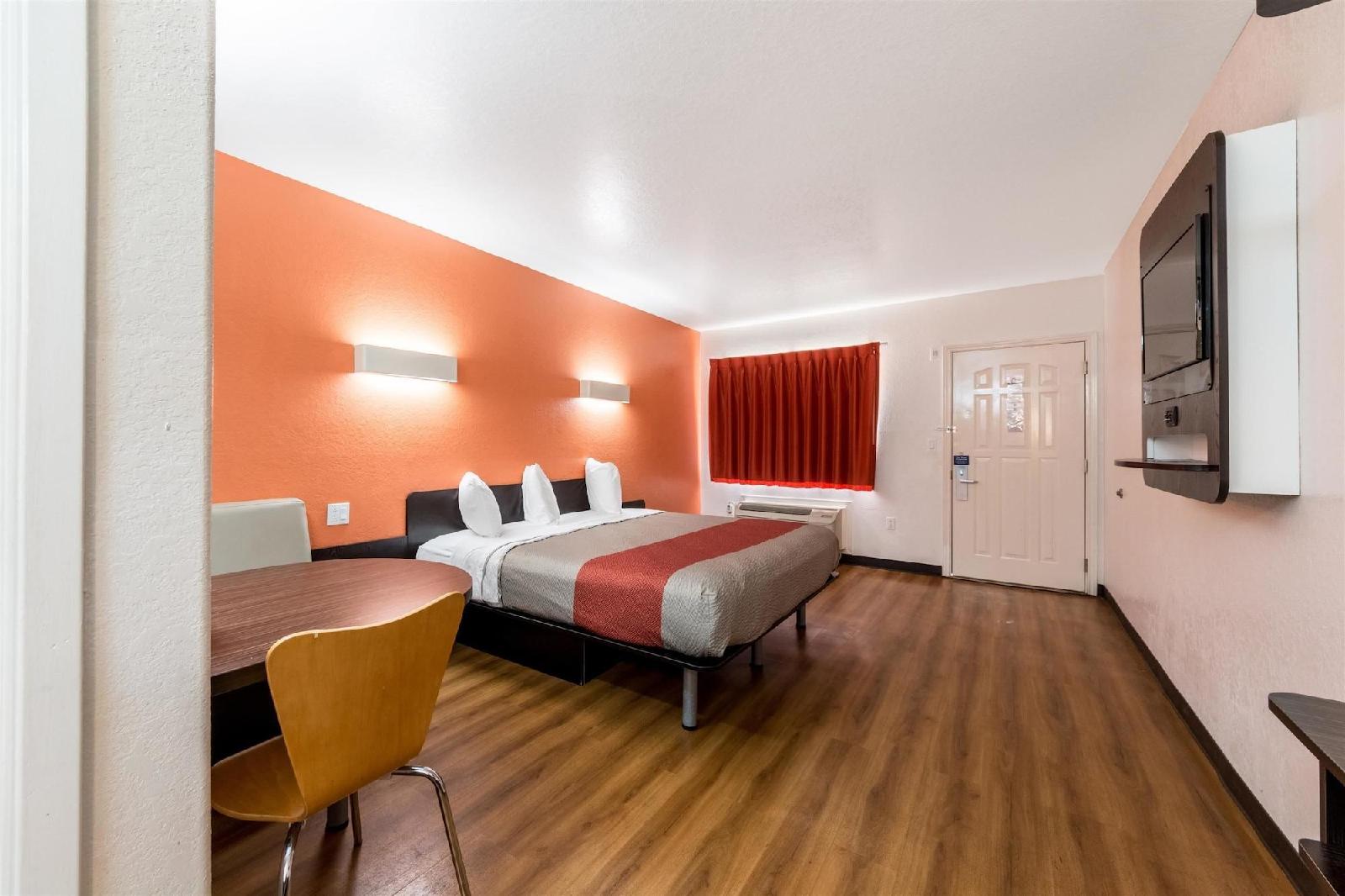 Motel 6 Seguin Tx