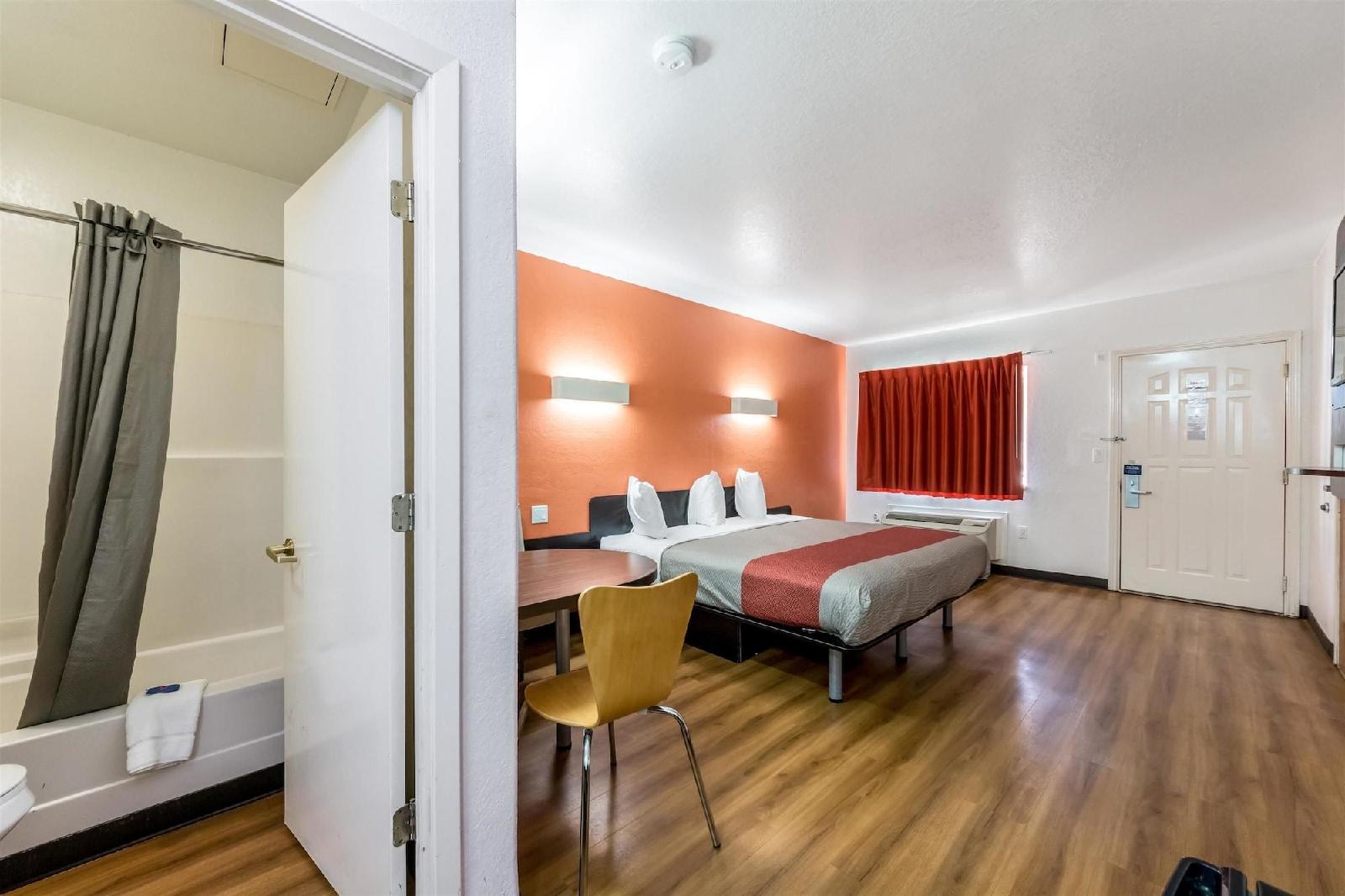 Motel 6 Seguin Tx