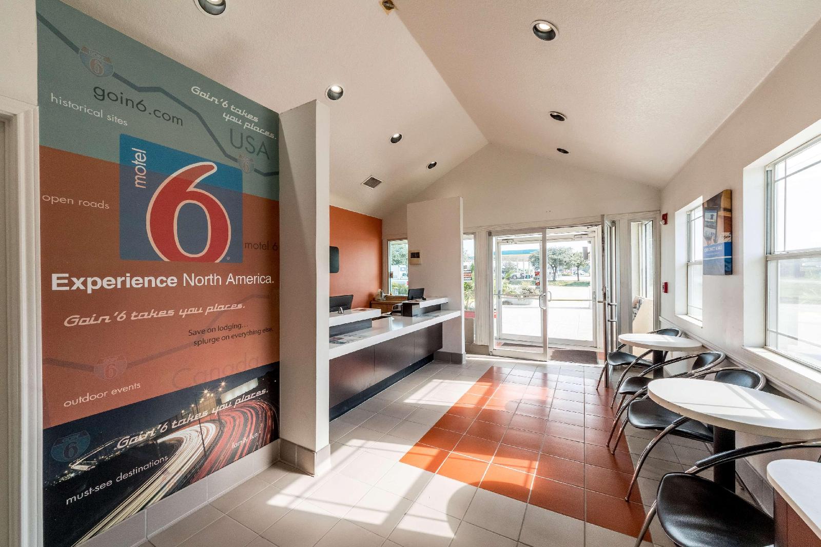 Motel 6 Seguin Tx