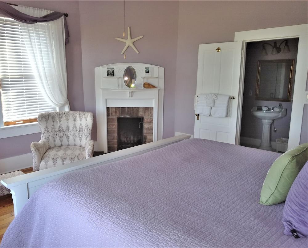 Surf Song Bed & Breakfast