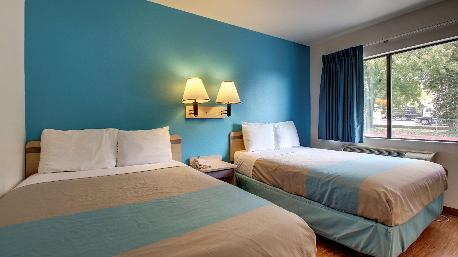 Motel 6 Des Moines North