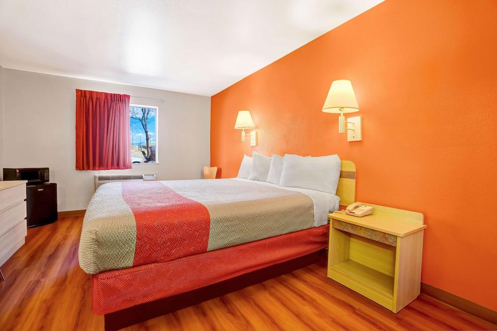 Motel 6 Espanola