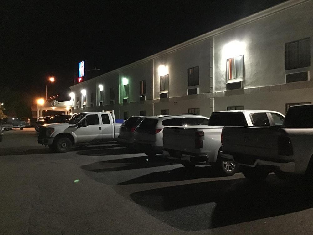 Motel 6 Espanola