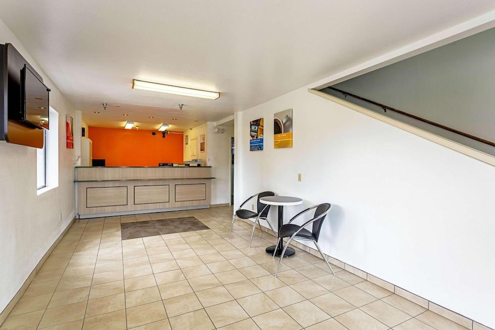 Motel 6 Espanola
