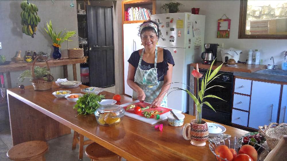 Casa Amanecer B & B