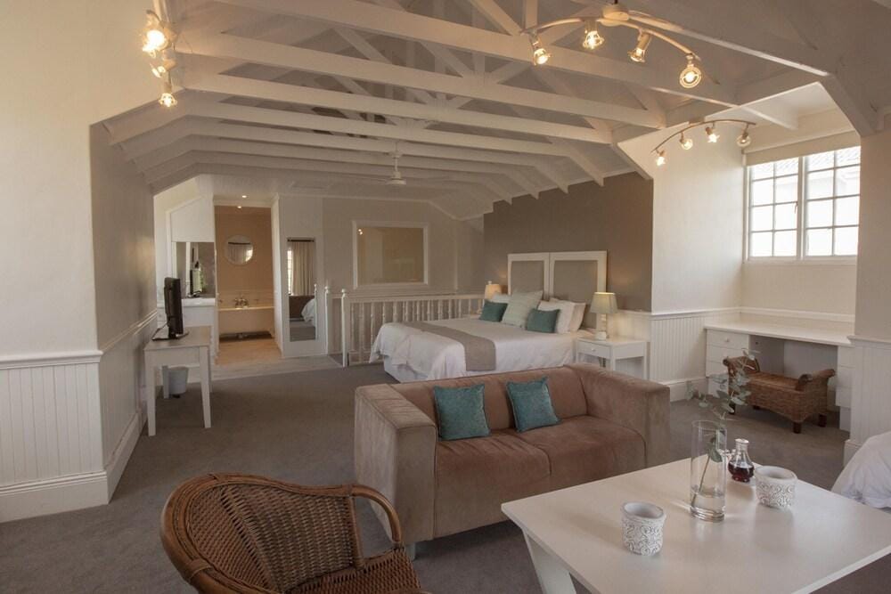 The Robberg Beach Lodge