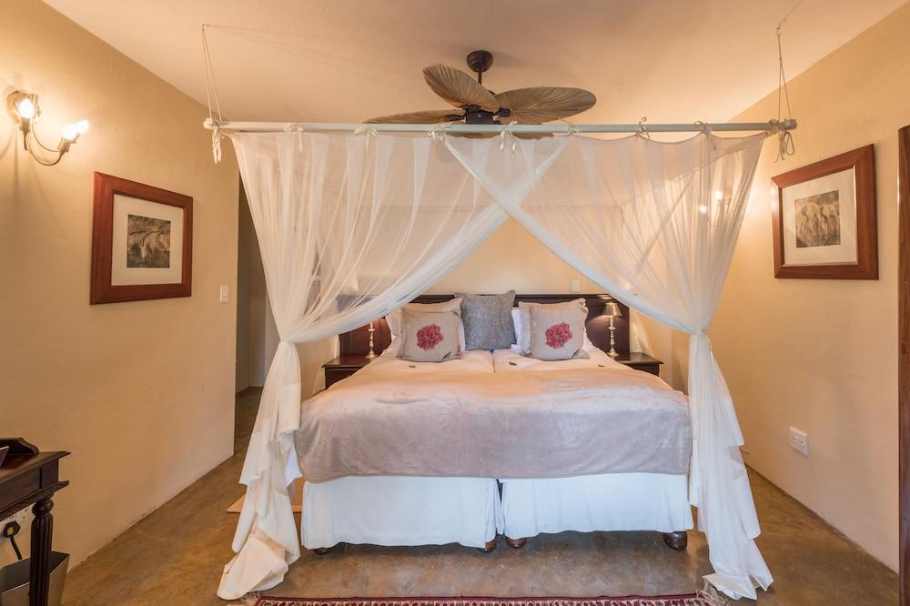 Tintswalo Safari Lodge & Manor House