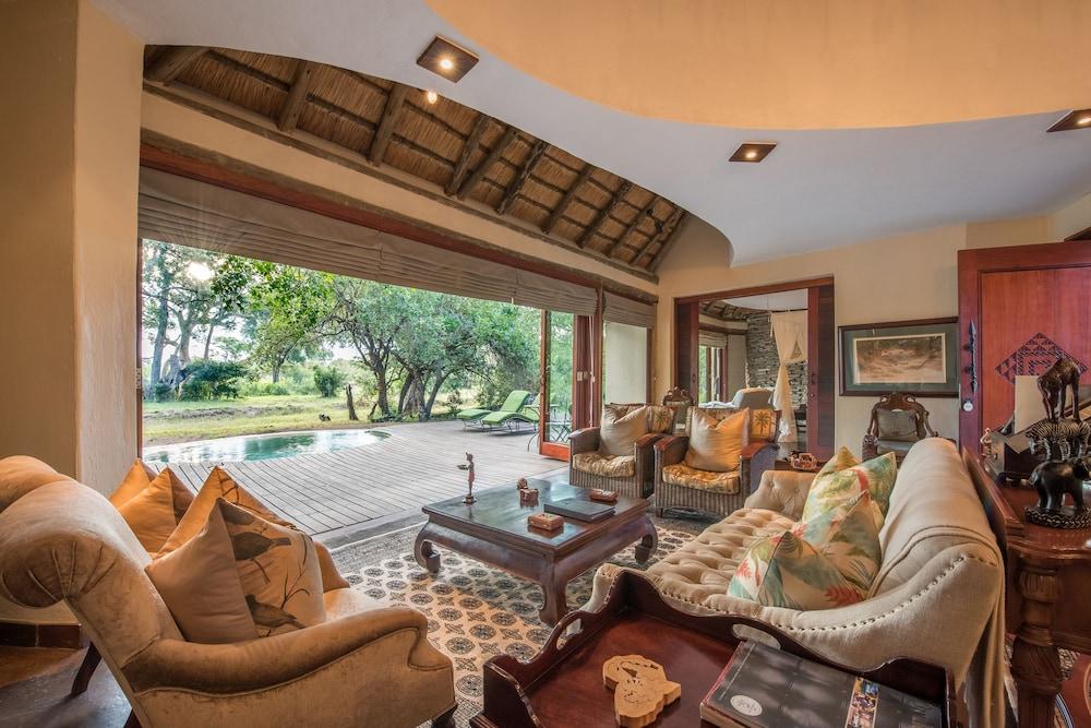 Tintswalo Safari Lodge & Manor House