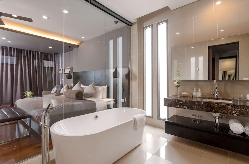X10 Seaview Suites at Panwa Beach