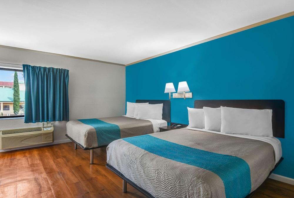 Motel 6 Norcross