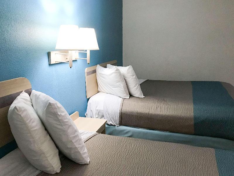 Motel 6 Norcross