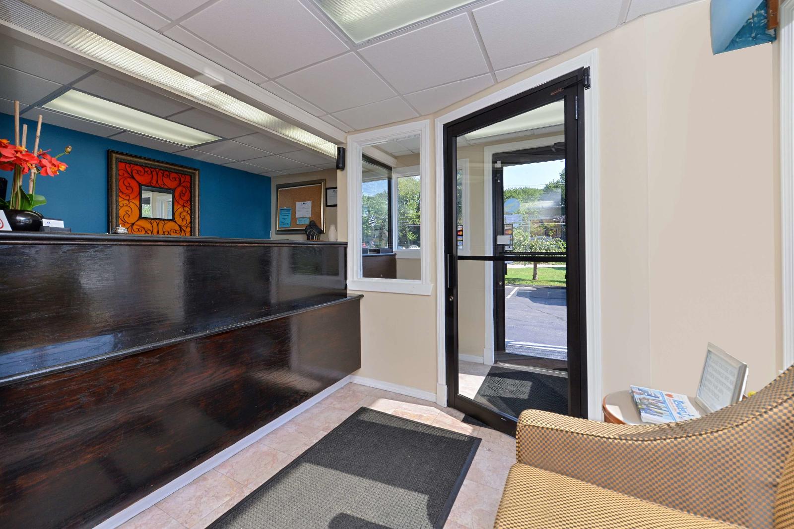 Americas Best Value Inn - New London