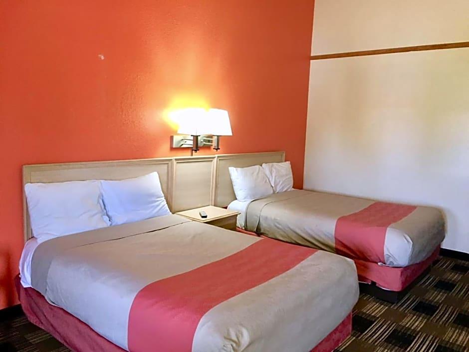 Red Carpet Inn Great Lakes