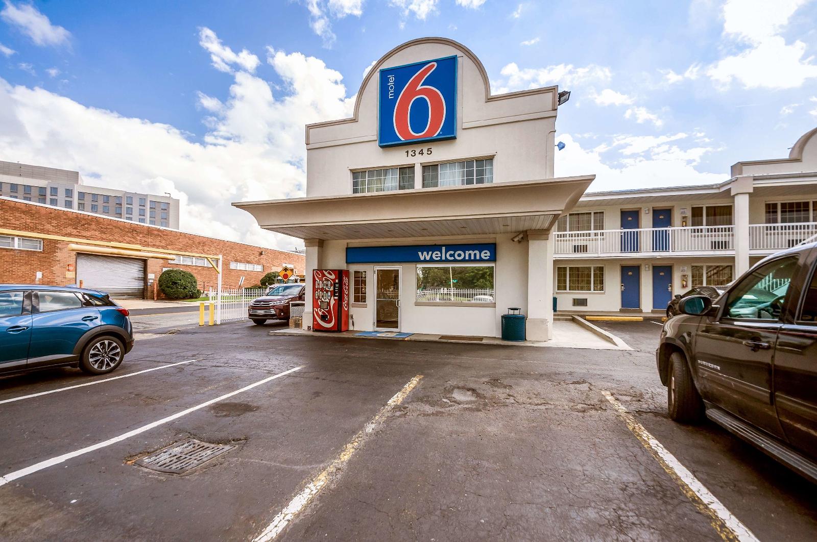 Motel 6 Washington DC Convention Center