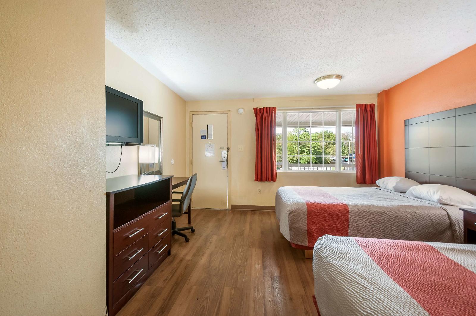 Motel 6 Washington DC Convention Center
