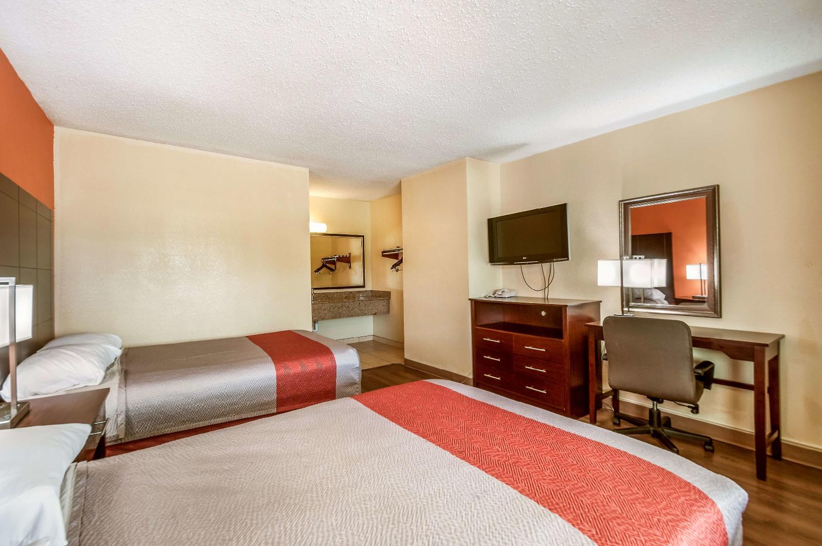 Motel 6 Washington DC Convention Center