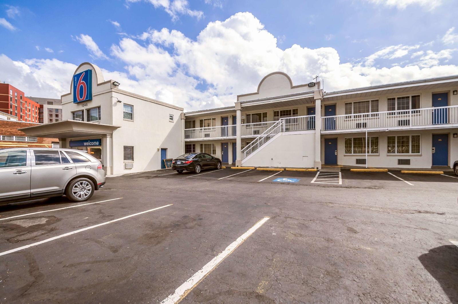Motel 6 Washington DC Convention Center