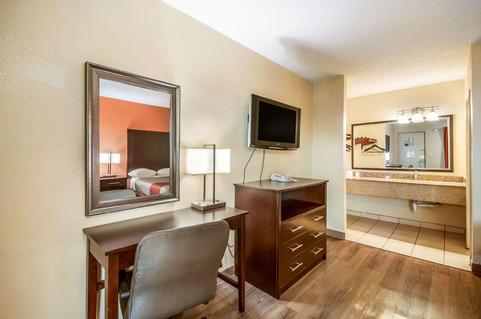Motel 6 Washington DC Convention Center