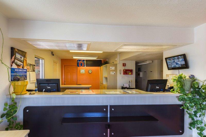 Motel 6 Deming