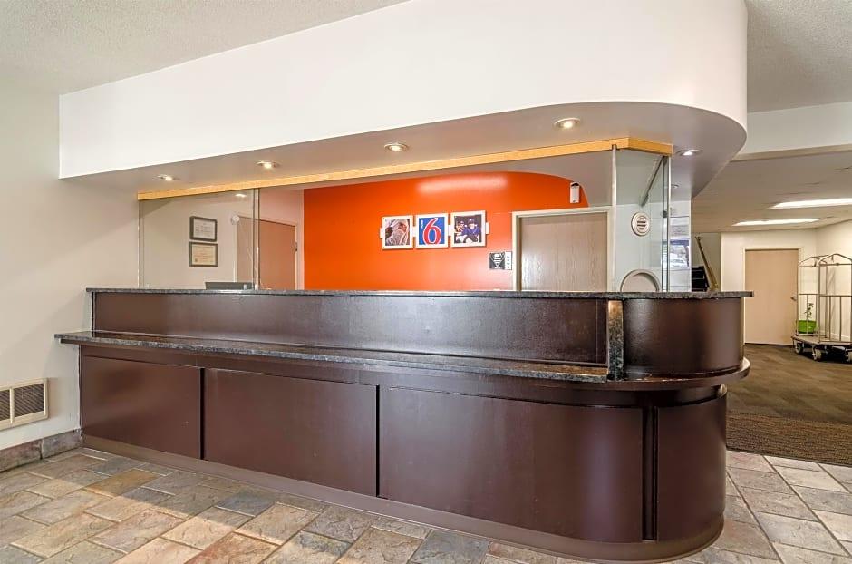 Motel 6 Gordonville