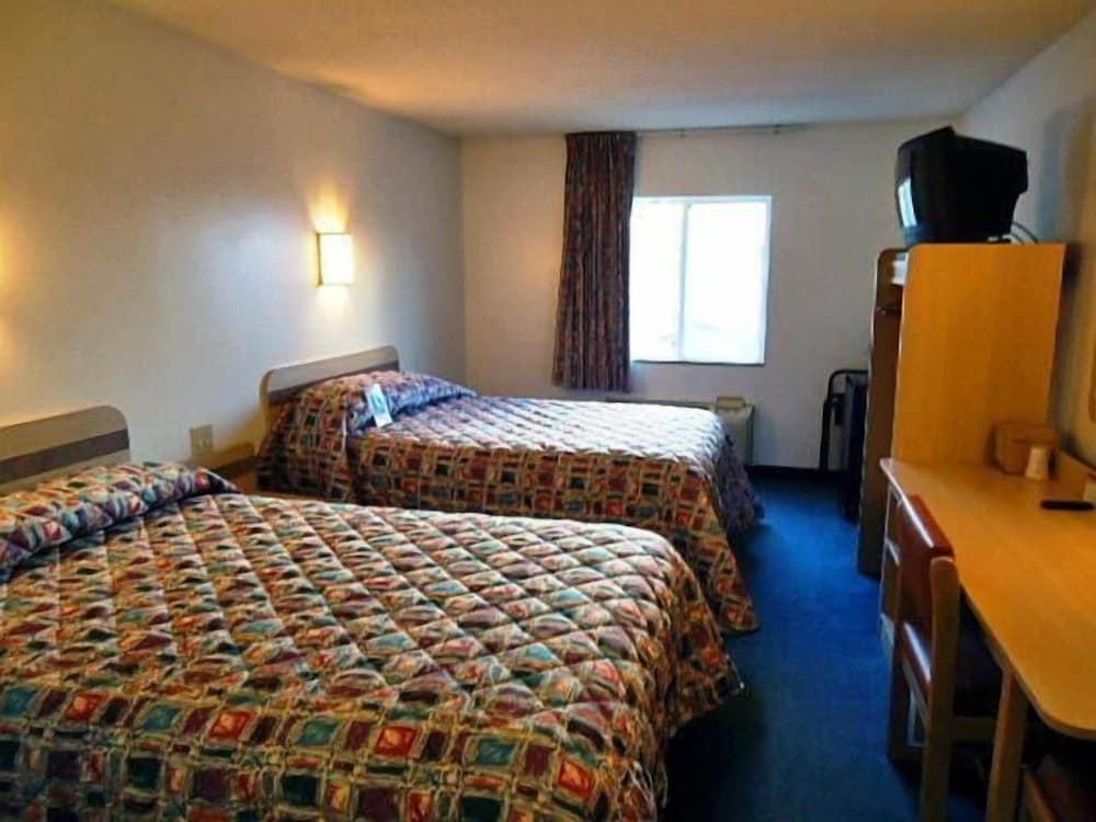 Motel 6 Gordonville