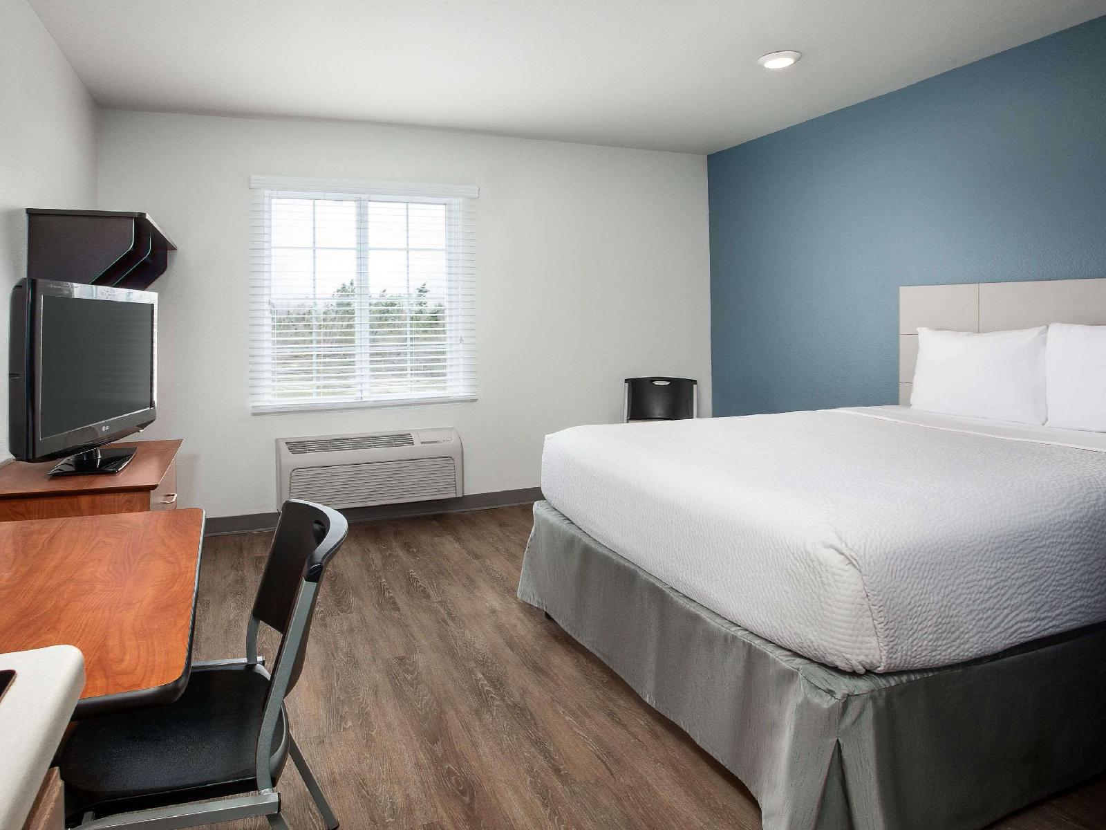 WoodSpring Suites Panama City