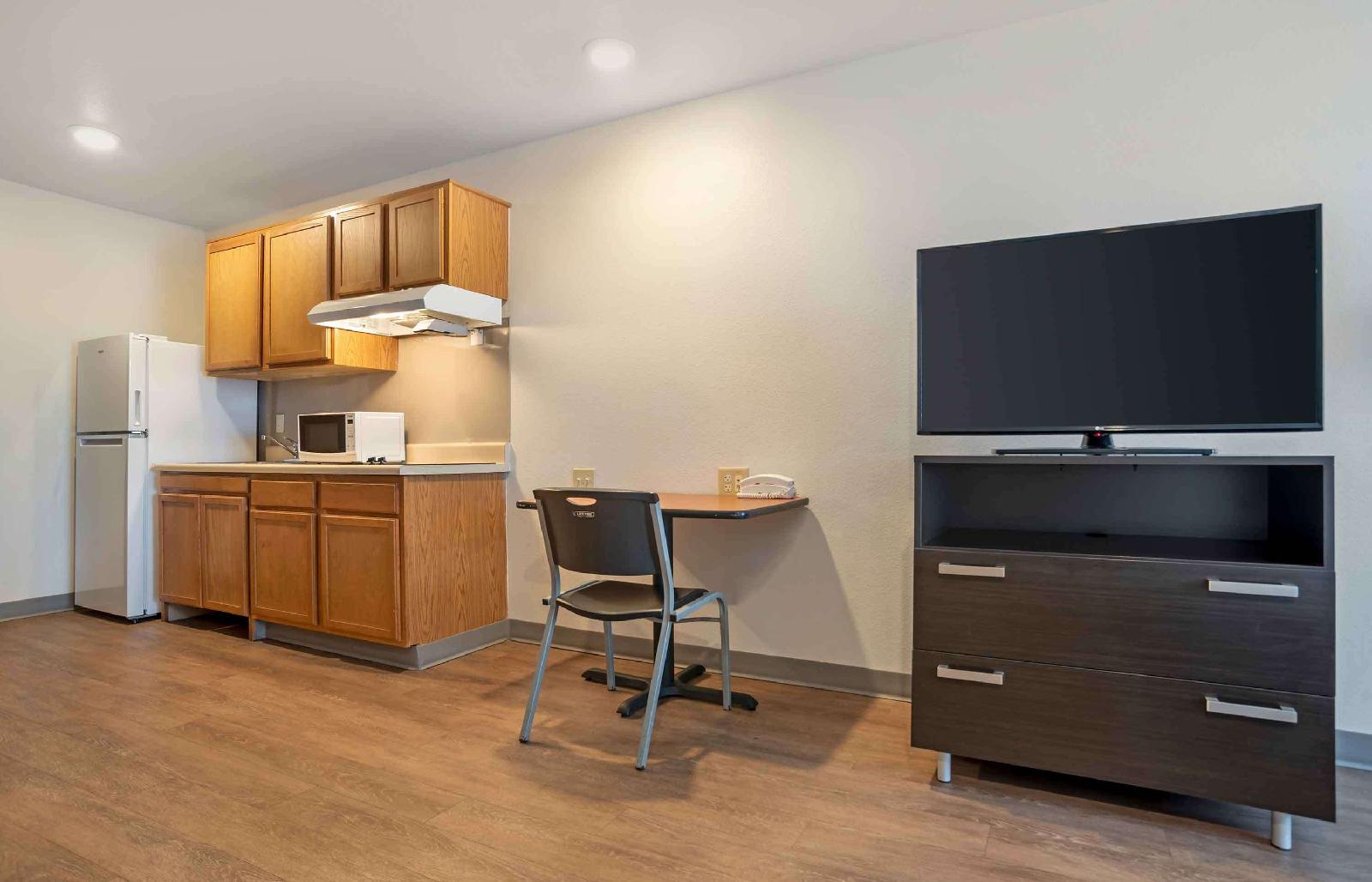 WoodSpring Suites Panama City