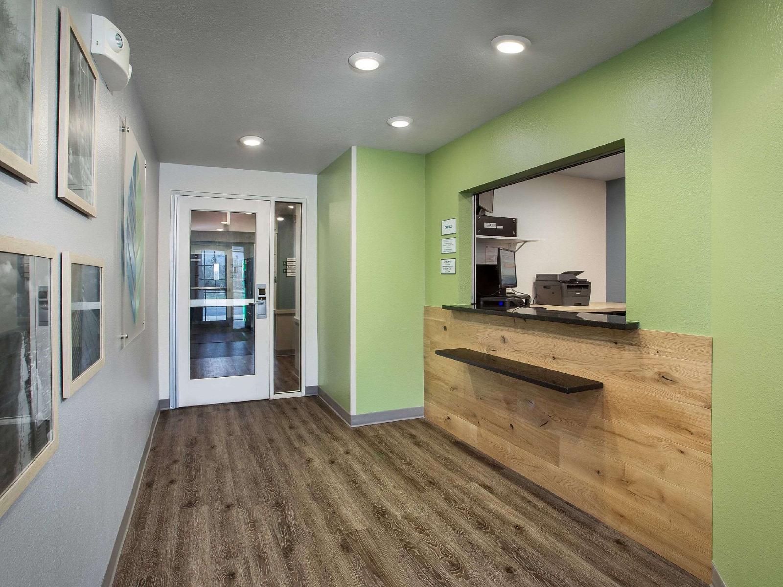 WoodSpring Suites Panama City