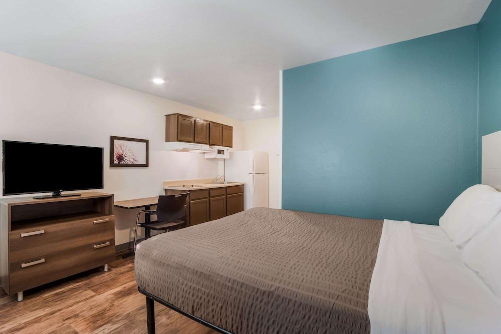 Woodspring Suites North Charleston