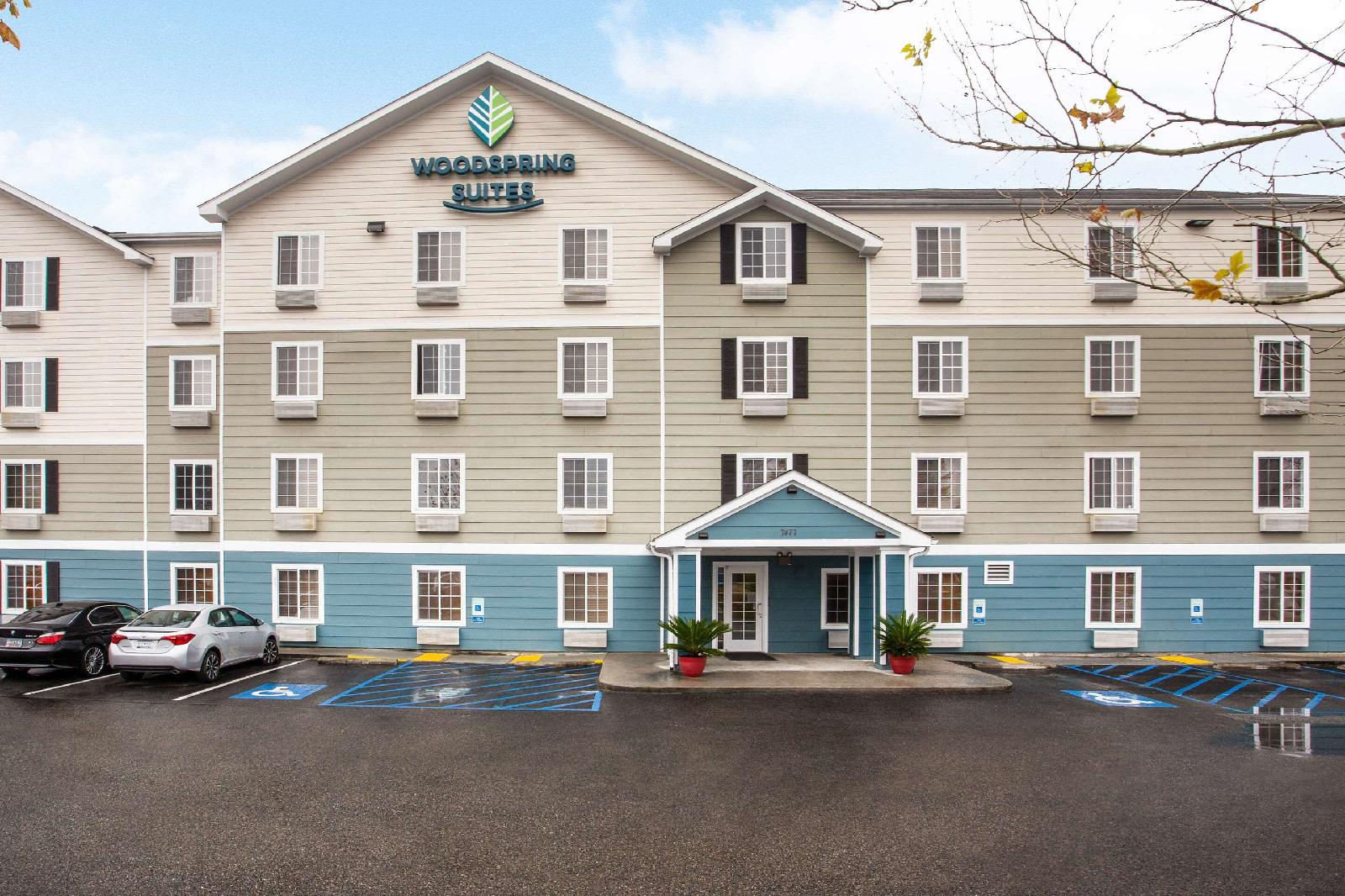 WoodSpring Suites Charleston Ashley Phosphate