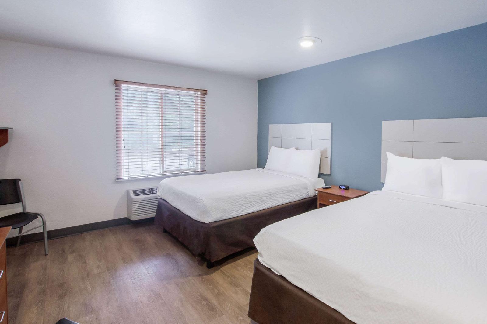 WoodSpring Suites Charleston Ashley Phosphate