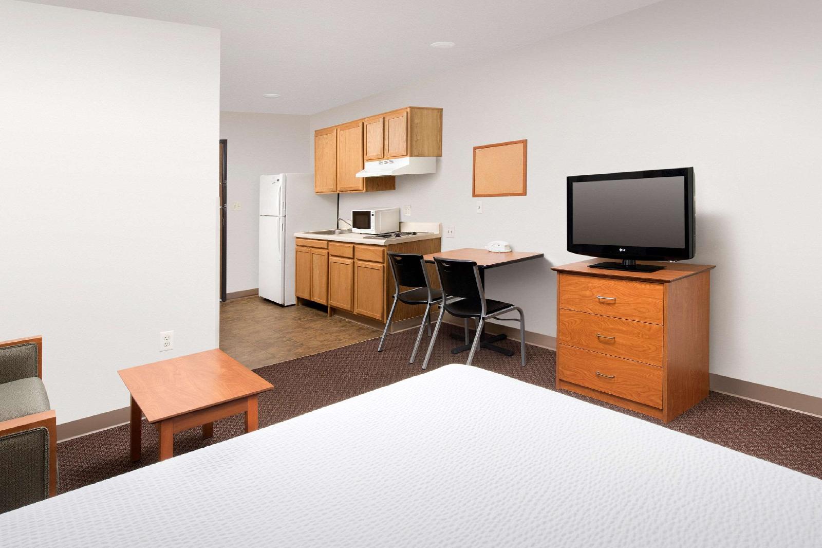 WoodSpring Suites Pensacola Northwest
