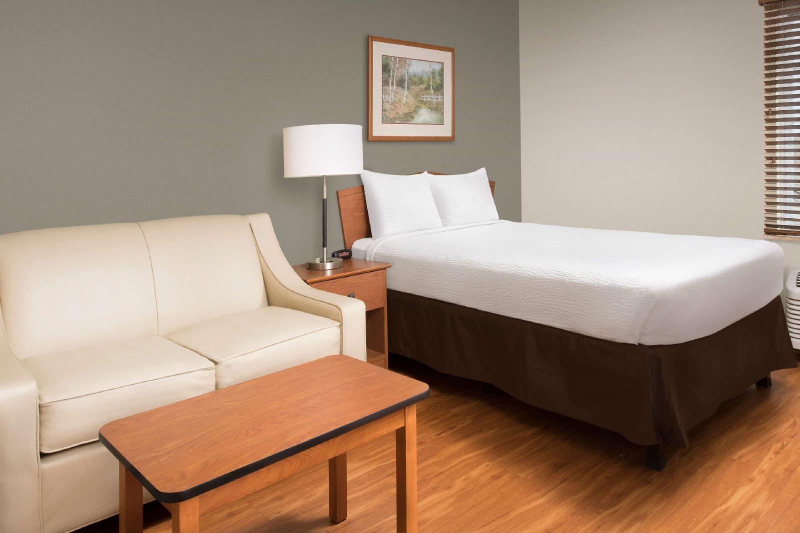 WoodSpring Suites Wichita Airport