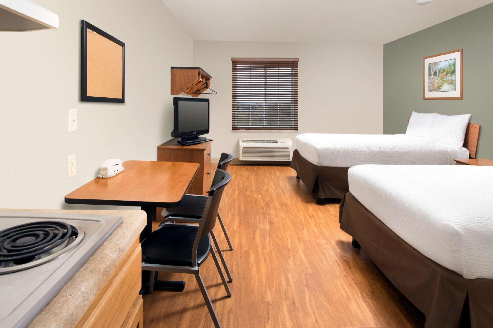 WoodSpring Suites Wichita Airport