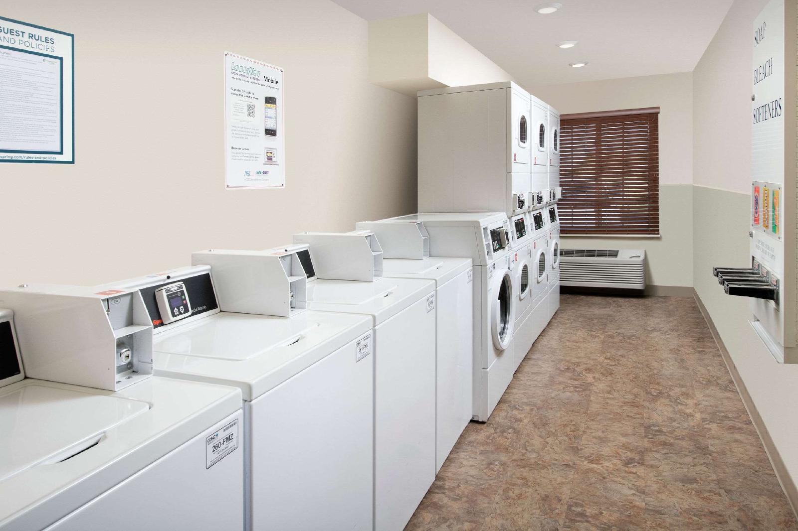 WoodSpring Suites Wichita Airport