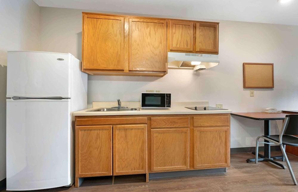 WoodSpring Suites Cincinnati Sharonville