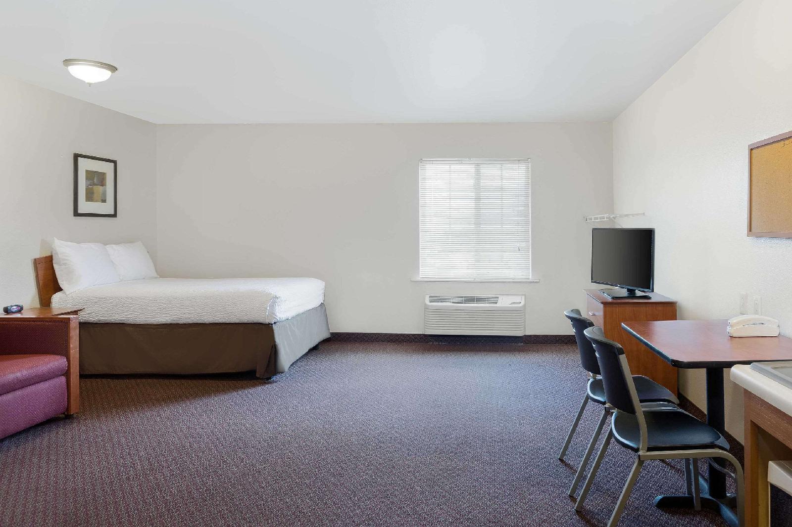 WoodSpring Suites Tyler