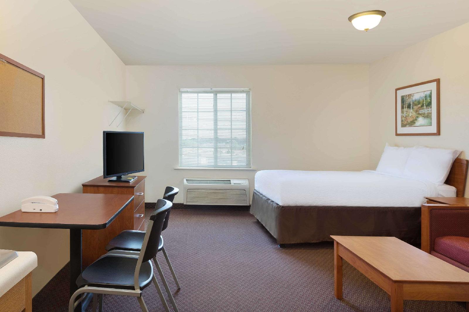 WoodSpring Suites Tyler