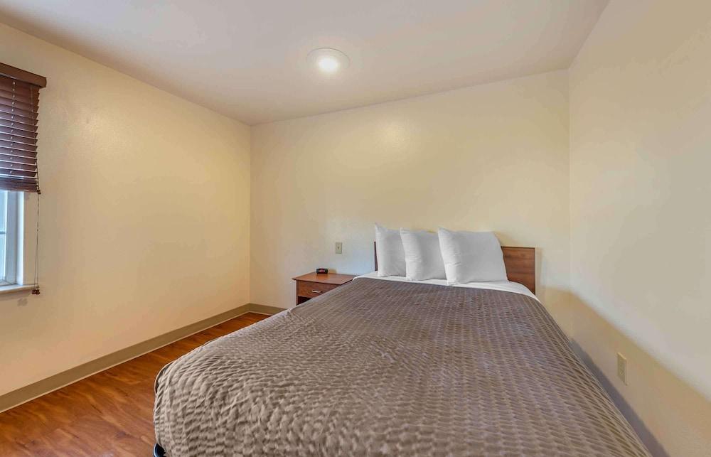 WoodSpring Suites Oklahoma City Northwest