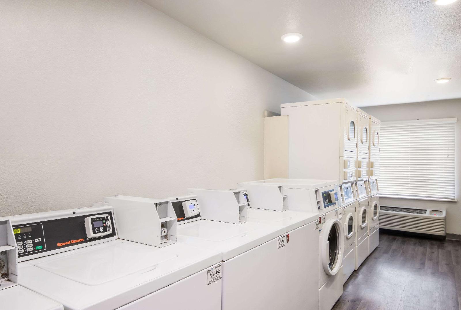 WoodSpring Suites Lakeland