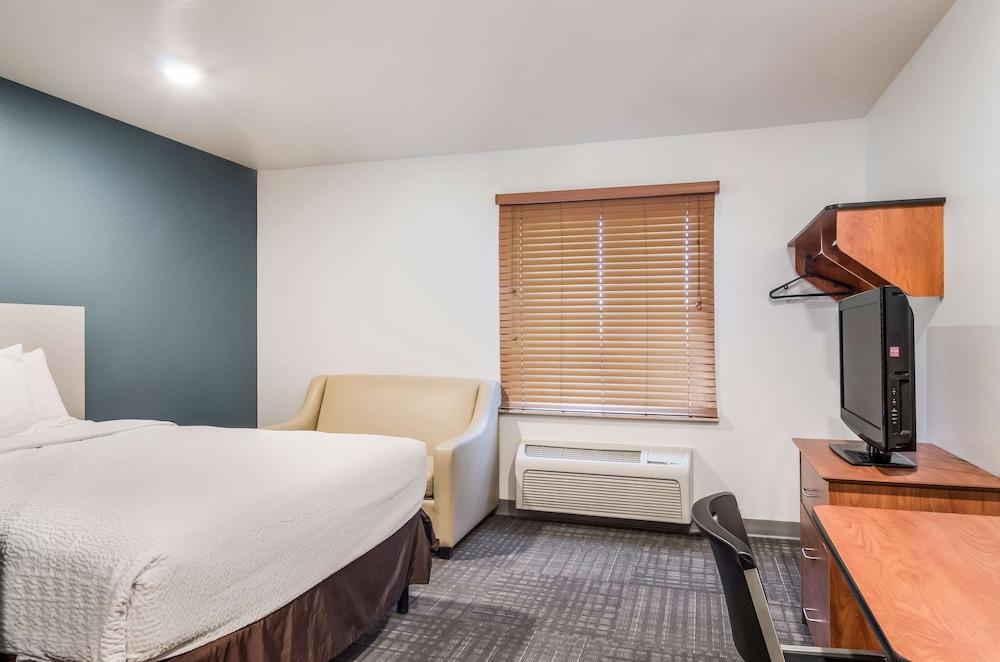 WoodSpring Suites Loveland